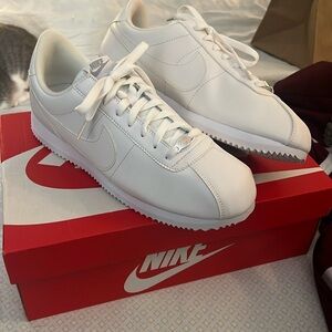 Nike Cortez Basic Leather White/White Athletic Shoe Men’s Size 11 NIB